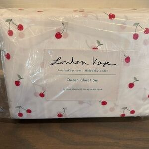 London Kaye Cherry Queen Sheet Set Bedding